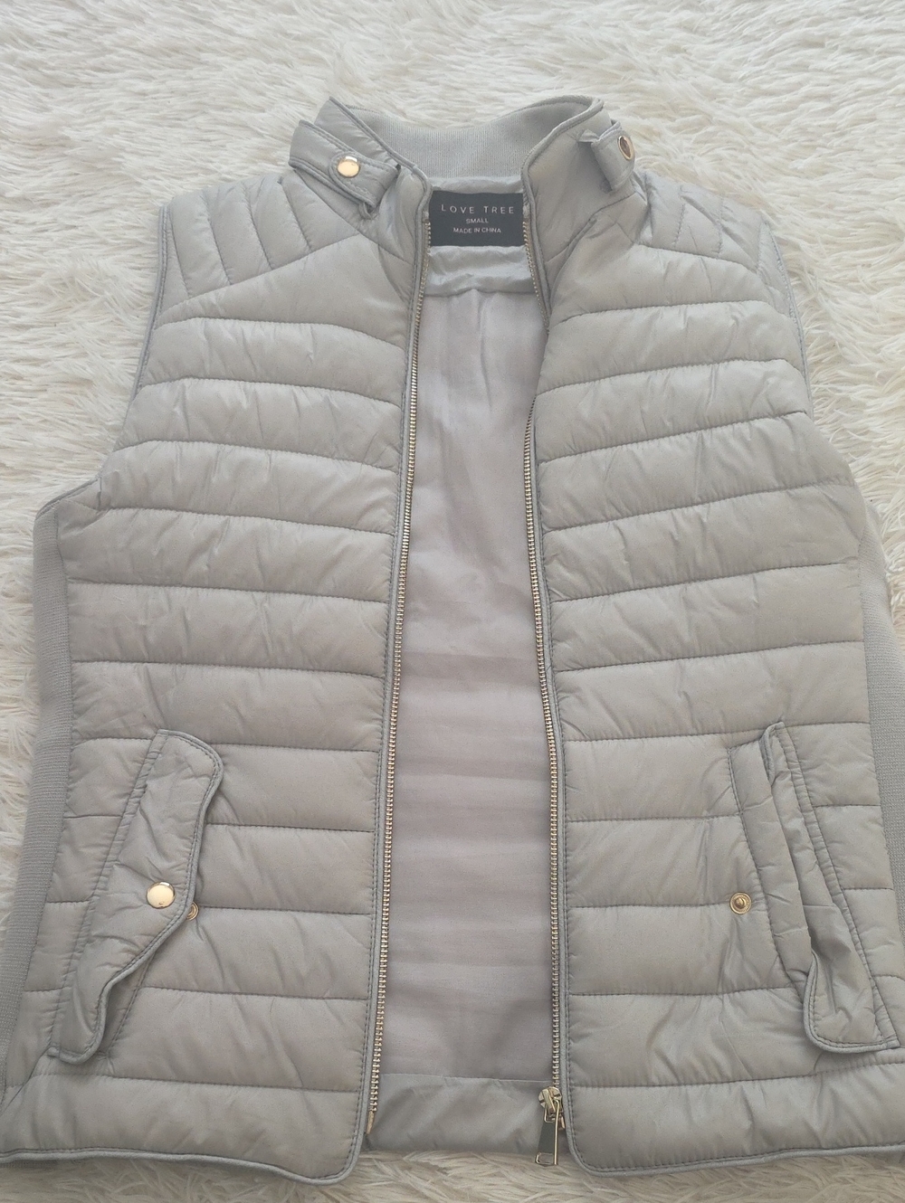 Love Tree Gray Quilted Puffer Vest with Snap Pockets